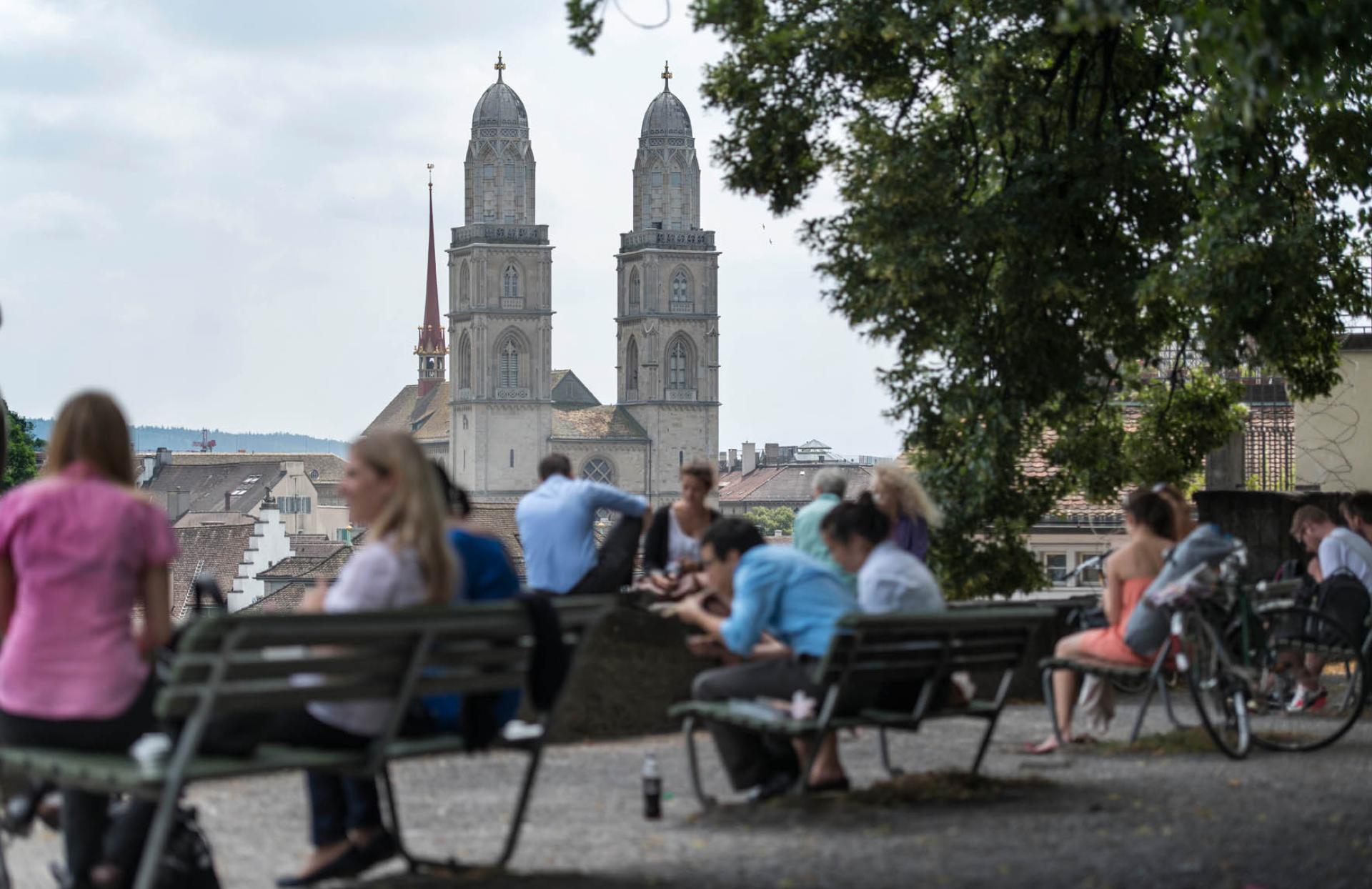 Vief of Grossmünster from Lindenhof